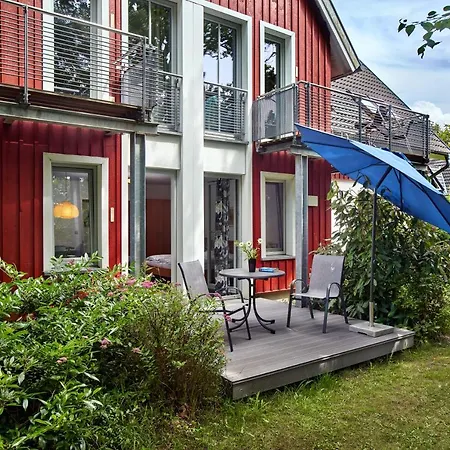 Ferienwohnungen Haus Am Deich Prerow Exterior photo