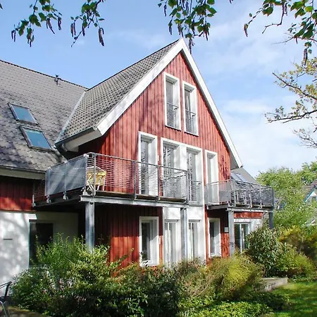 Ferienwohnungen Haus Am Deich Prerow Exterior photo